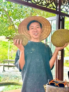 Singer Viet Hoan's Peaceful Life in a 10,000-Square-Meter Garden Estate - image 5