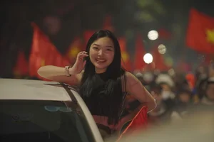 Beautiful Football Fans Celebrate Vietnam National Team Historic Victory - image 6