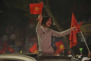 Beautiful Football Fans Celebrate Vietnam National Team Historic Victory - image 8