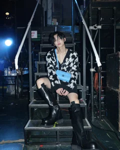 6 K-Pop Idols Who Are Global Fashion Icons and Trendsetters in 2024 - image 2
