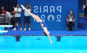 The Radiant Beauty of a 17-Year-Old Spanish Olympic Diver - image 6