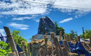 Landslide Damages Iconic Heaven's Gate Landmark in Thanh Hoa Border District - image 1
