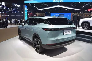 Omoda C7 2026 Hybrid: Fuel-Efficient Luxury Coming to Vietnam Soon - image 1