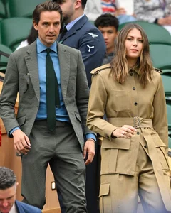 Maria Sharapova: Retrospective of the Iconic 'Tennis Doll' Fashion Legacy - image 0