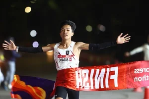 Hua Thuan Long and Nong Chang Win VnExpress Marathon 2024 - image 15