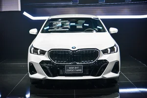2025 BMW X3 and 5-Series: Launching Soon in Vietnam - image 8