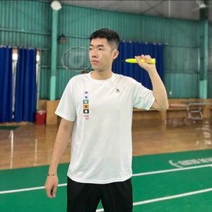 Vietnamese Olympic Flag Bearer Goes Viral Online - image 4