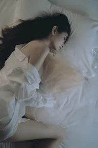 Yituyu Ozawa Portrait Gallery: Emotional and Romantic Lifestyle Photography - image 1
