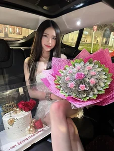 Where Is the Famous Saigon Hot Girl with the Unique Name Now? - image 10