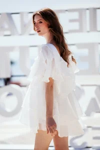 Le Hoang Phuong and Miss Grand Contestants Shine in Stunning Catwalk Showcase - image 10