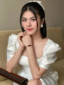 Actress Thrives in 50,000m2 Eco-Resort with Tycoon Husband and Four Children - image 10