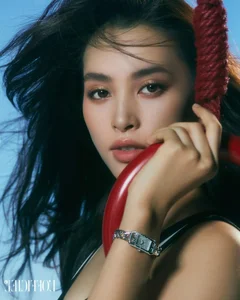 Miss Vietnam Tieu Vy Sparks Debate with Makeup-Free ID Photo - image 5