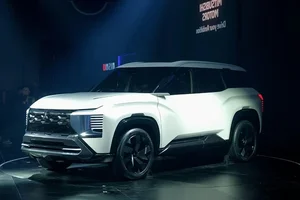 Mitsubishi Destinator: The Commercial Version of DST Concept Set for Official Launch - image 0