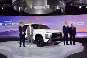 Mitsubishi Destinator: The Commercial Version of DST Concept Set for Official Launch - image 9