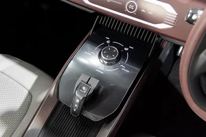 Mitsubishi Destinator: The Commercial Version of DST Concept Set for Official Launch - image 10