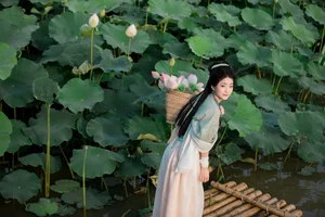 Art Language Vol.7180: Artistic Portraits of Xiao Shu Pian Er by YiTuYu - image 3