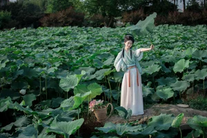 Art Language Vol.7180: Artistic Portraits of Xiao Shu Pian Er by YiTuYu - image 16