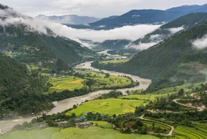 Bhutan Leads the Crypto Revolution: Exploring the Himalayan Kingdom with Bitcoin Payments and Salaries - image 1