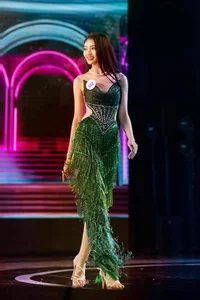 Miss World Vietnam Second Runner-Up Sparks Controversy and Beauty Comparisons Online - image 4