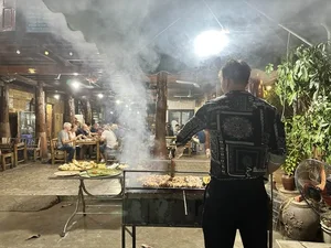 Vietnamese Actor Ha Viet Dung Shares Heartwarming Family Moments - image 4