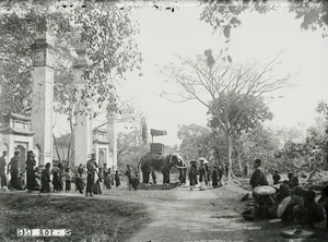 Vintage Photos: Experiencing the Spring Festival Atmosphere from a Century Ago - image 1