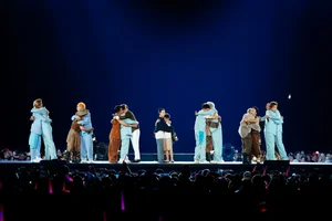 The 'Anh Tai' Ignite the Stage: Highlights from the Explosive Concert Day 5 - image 2