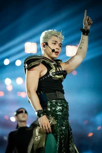 The 'Anh Tai' Ignite the Stage: Highlights from the Explosive Concert Day 5 - image 14