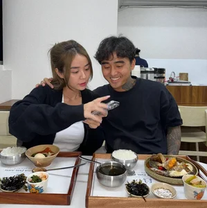 Vietnamese Singer Dat G Announces Marriage to Single Mother Cindy Lu - image 1