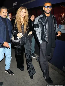 Shakira's Younger Boyfriend Calls Her the Most Beautiful Woman - image 3