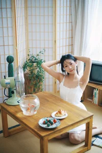 YiTuYu Art Language Vol.9929: A Captivating 48-Page Visual Journey with the Beautiful Xiao U - image 37
