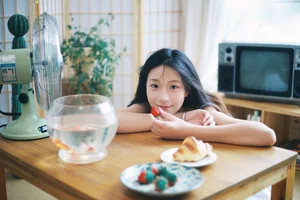YiTuYu Art Language Vol.9929: A Captivating 48-Page Visual Journey with the Beautiful Xiao U - image 5