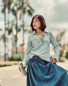 Dinh Y Nhung's Youthful Real-Life Style: Beyond the Screen of 'We Must Be Happy' - image 9