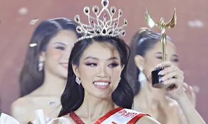 Elegant Portraits of Miss Doan Thu Thuy - image 12