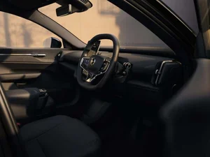 2026 Volvo EX30 Upgrade: New Affordable Trims and V2L Tech Explained - image 6