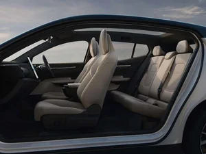 2026 Volvo EX30 Upgrade: New Affordable Trims and V2L Tech Explained - image 9