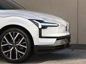 2026 Volvo EX30 Upgrade: New Affordable Trims and V2L Tech Explained - image 7