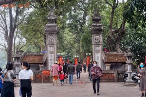 Ancient Mysteries: Explaining the Unusual Symbols at Thang Long’s West Guarding Temple - image 6