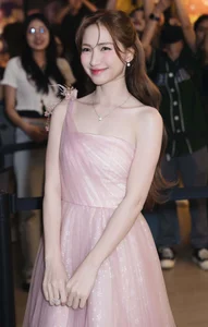 Diva Hong Nhung and Top V-Pop Stars Gather for Mono New MV Launch - image 11