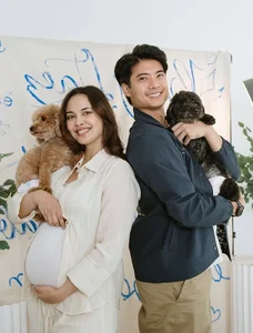 Megan Young Maternity Fashion: Elegant and Stylish Looks from the Beauty Queen - image 3