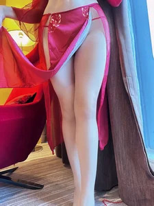 Elegant Traditional Chinese Portrait Gallery: Kekexi yyy in Pink Ancient Costume Dudou - image 11