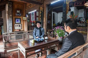 Timeless Heritage: Exploring a 300-Year-Old Ancient House in Duong Lam Village - image 7