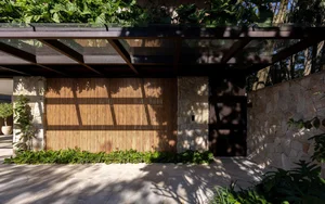Sustainable Luxury: A 900m2 Villa Designed Around Ancient Trees - image 5