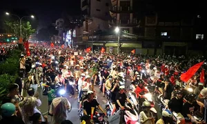 Millions Flood the Streets as Vietnam Celebrates ASEAN Cup 2024 Championship - image 32