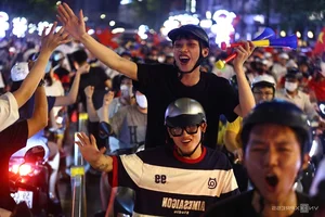 Millions Flood the Streets as Vietnam Celebrates ASEAN Cup 2024 Championship - image 15
