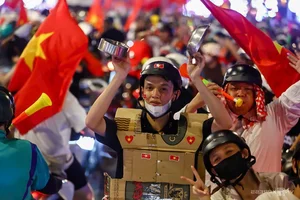 Millions Flood the Streets as Vietnam Celebrates ASEAN Cup 2024 Championship - image 5