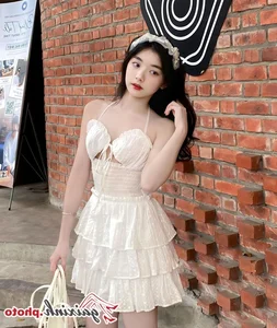 Exploring the Charming Style of TikTok Star Quynh Truong - image 7