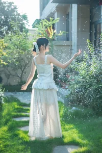 Art Language Vol.10473: A Visual Exploration of Chen Shi Er Ing's Aesthetic - image 15