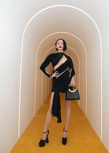 Vietnamese Pop Star Toc Tien's Bold and Glamorous Fashion Evolution - image 10