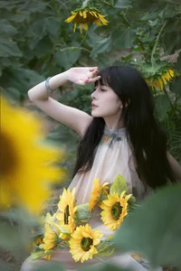 YiTuYu Art Language Vol.10598 Ye Zi: Elegant Photographic Artistry - image 2