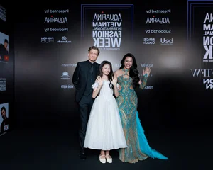 AVIFW Red Carpet: Miss Bui Quynh Hoa and Phan Phuong Oanh Dazzle - image 13